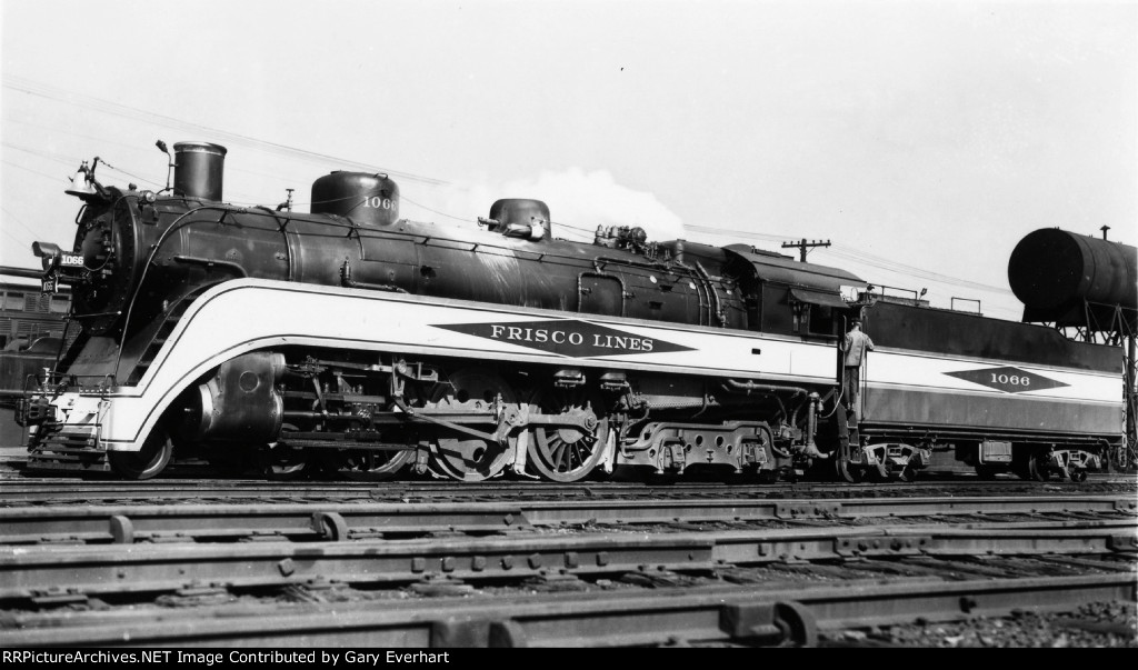 SLSF 4-6-4 #1066 - St Louis-San Francisco